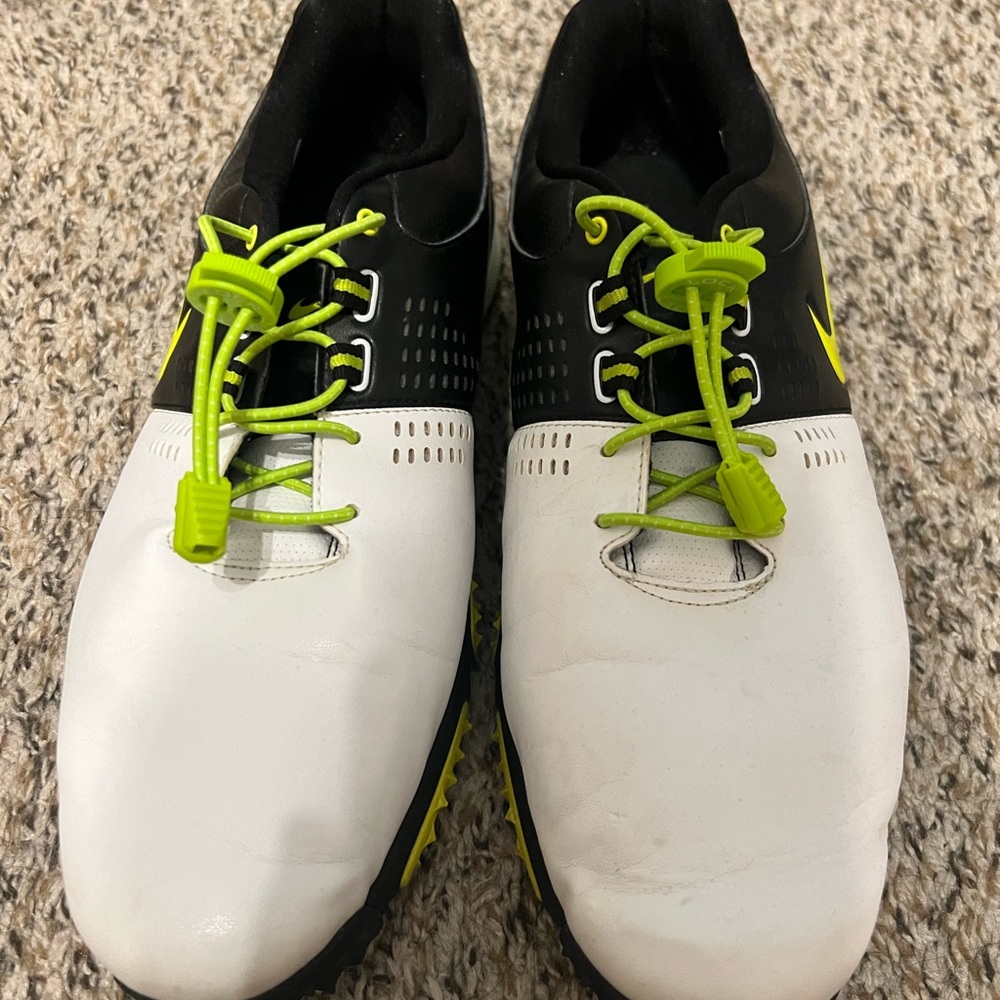 NIKE AIR GOLF SHOES